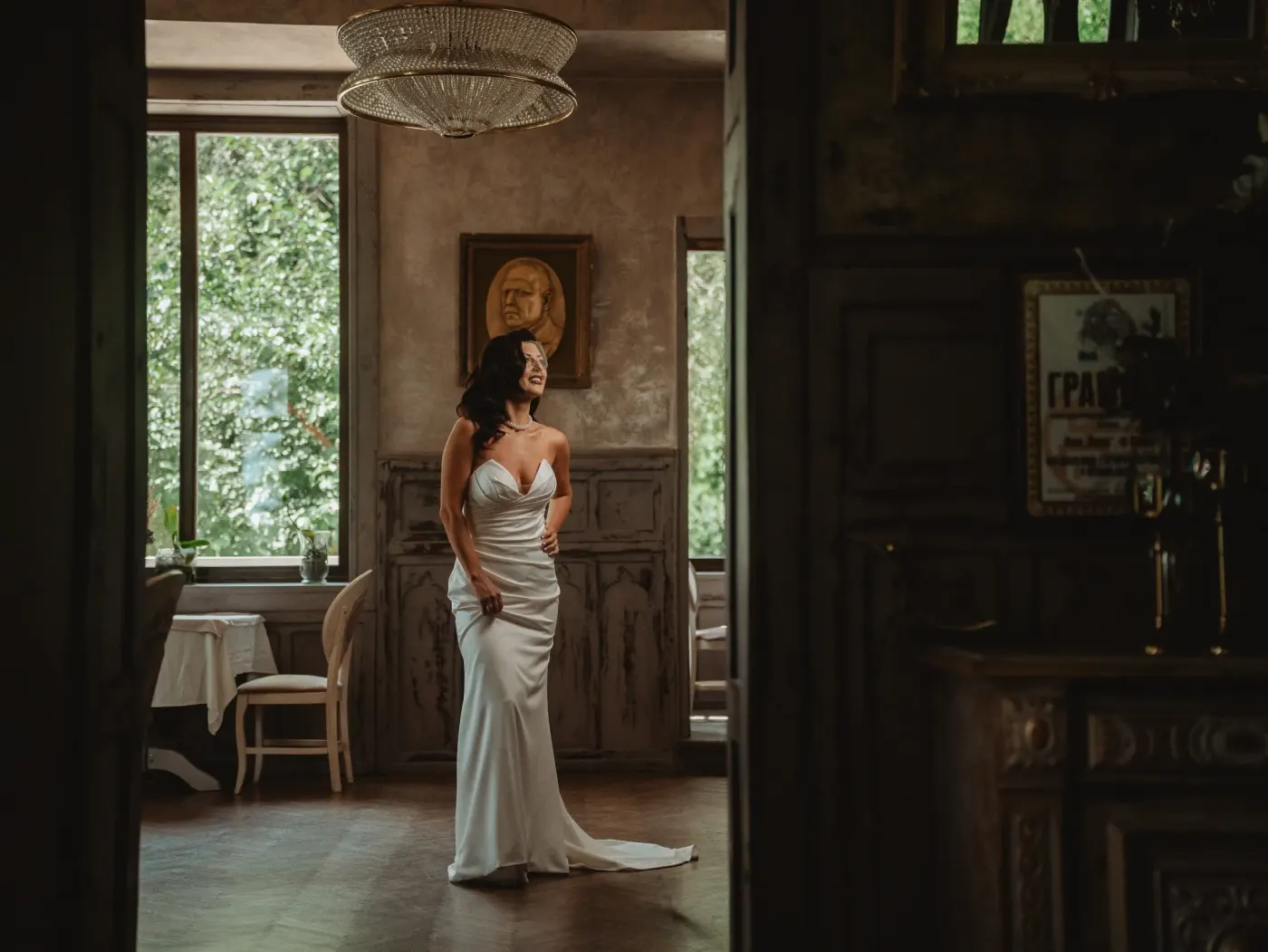 Fine-art session in a vintage interior