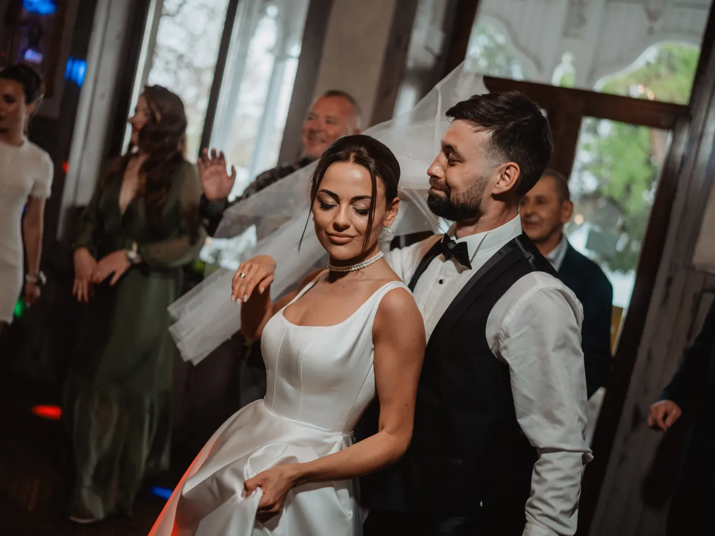 A Gatsby-style wedding celebration